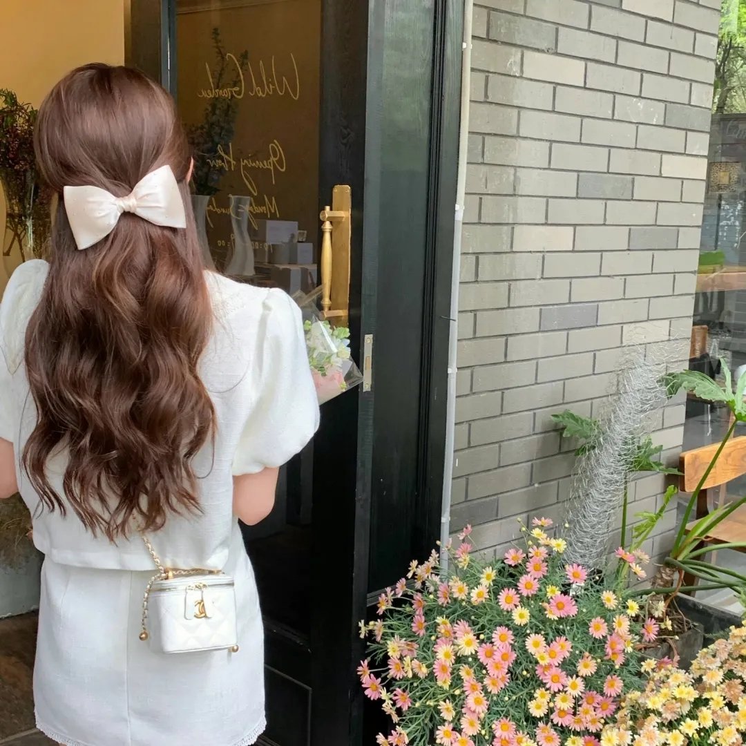 少女艾薇
